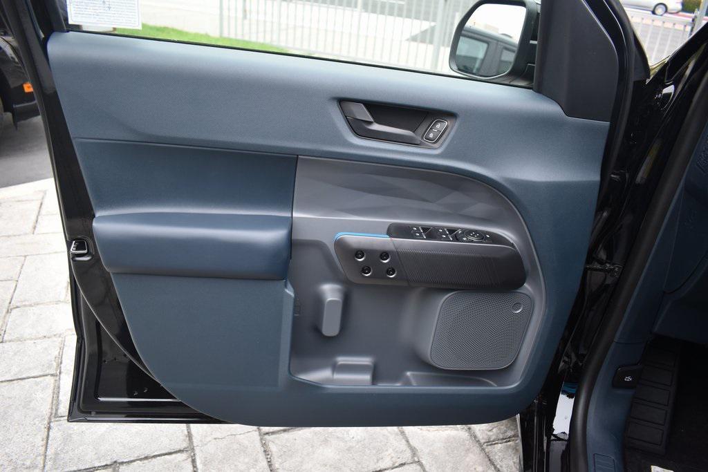 new 2025 Ford Maverick car, priced at $37,625