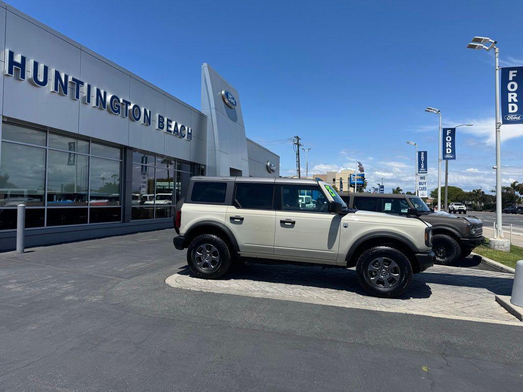 used 2025 Ford Bronco car, priced at $40,990