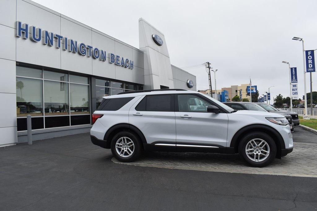 new 2025 Ford Explorer car, priced at $45,190
