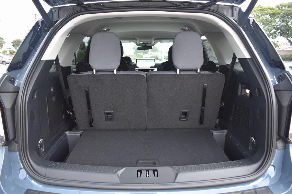 new 2025 Ford Explorer car, priced at $42,640