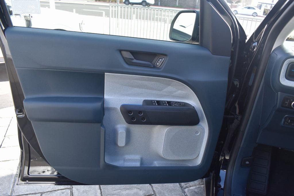 new 2025 Ford Maverick car, priced at $35,095