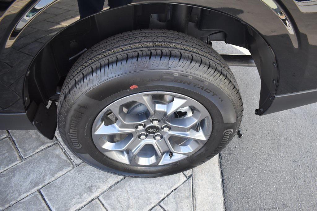 new 2025 Ford Maverick car, priced at $35,095