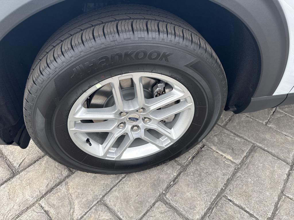 new 2025 Ford Explorer car, priced at $44,145