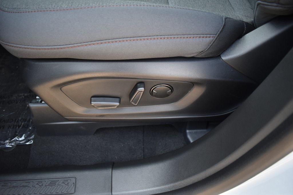 new 2025 Ford Explorer car, priced at $42,145