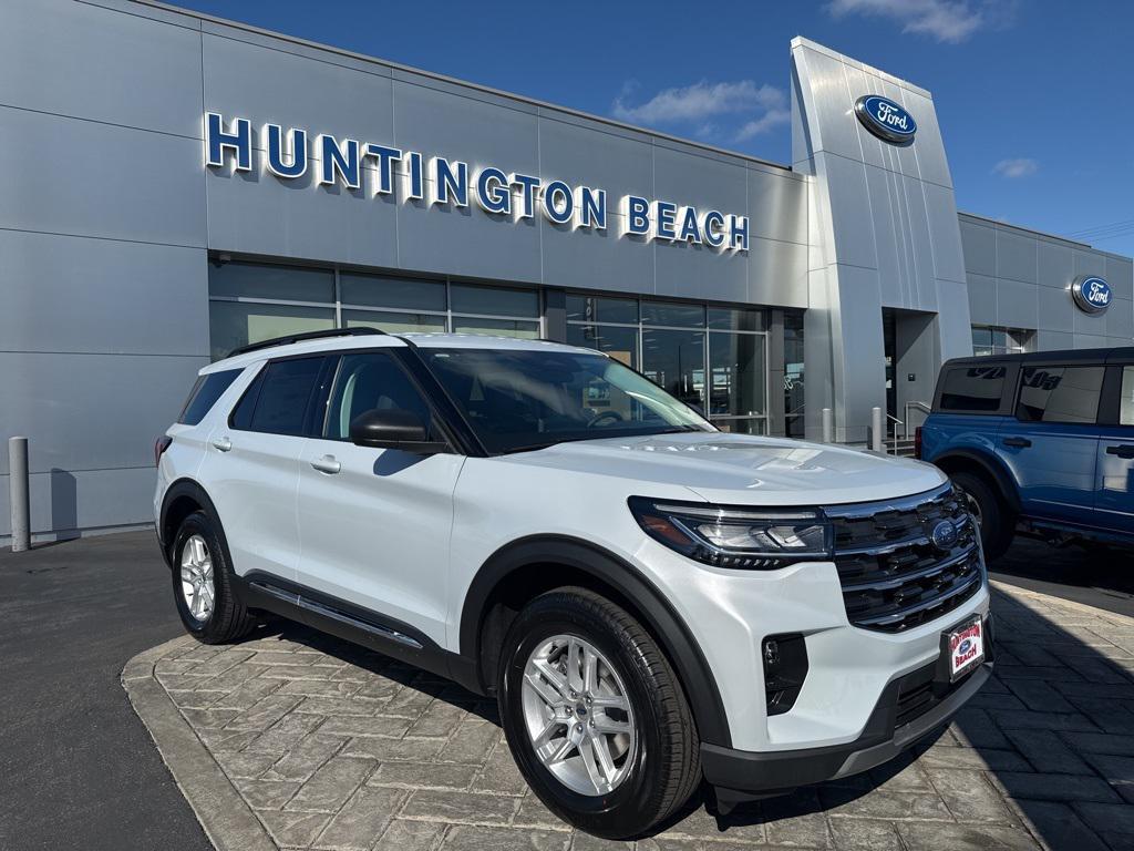 new 2025 Ford Explorer car, priced at $45,665