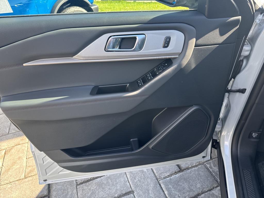 new 2025 Ford Explorer car, priced at $45,665
