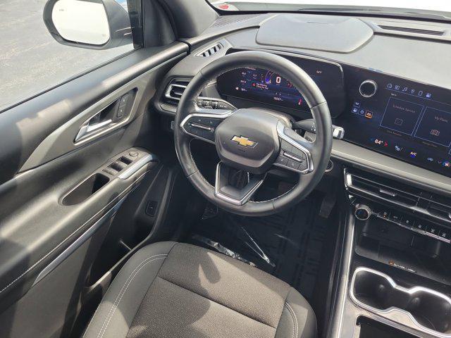 used 2024 Chevrolet Traverse car, priced at $34,993