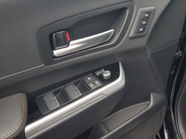 new 2026 Toyota Sienna car, priced at $61,204