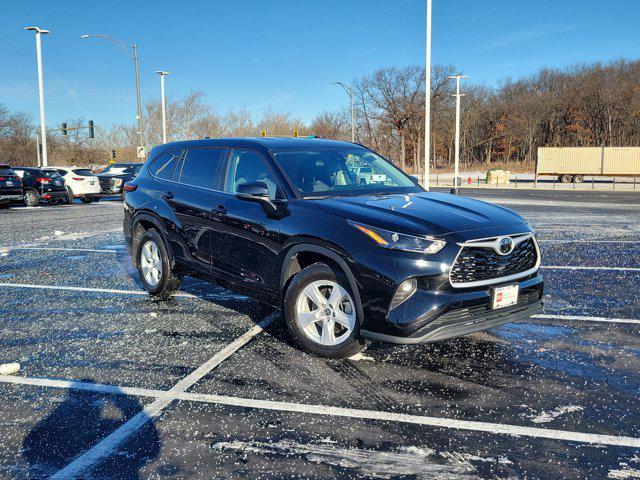 used 2023 Toyota Highlander car, priced at $35,984