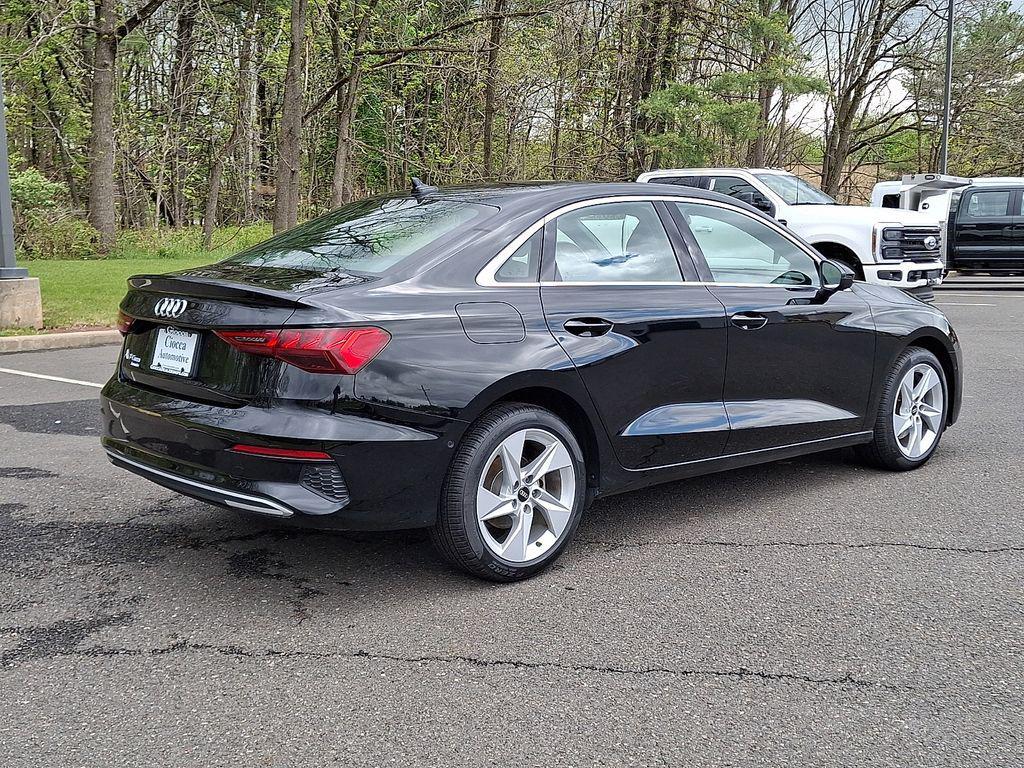 Audi A3 view 9