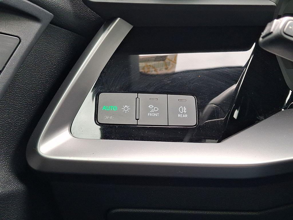 Audi A3 view 28