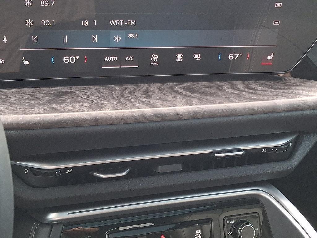 Audi Q5 view 18