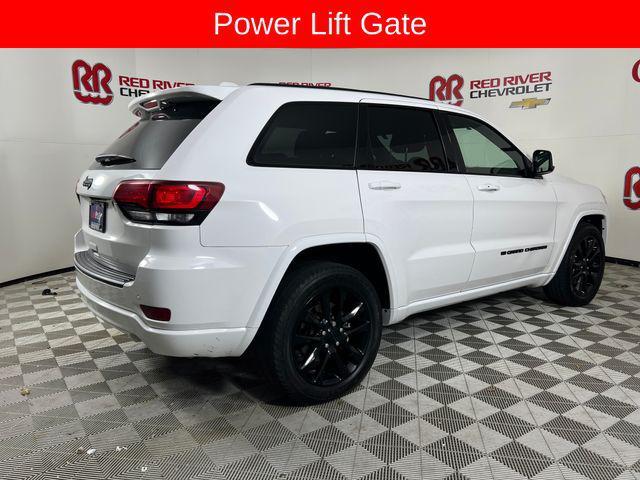 used 2022 Jeep Grand Cherokee car, priced at $18,558