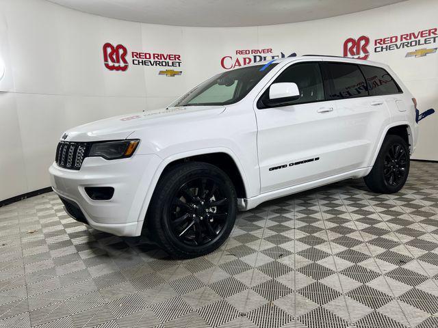 used 2022 Jeep Grand Cherokee car, priced at $18,558