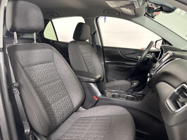 2024 Mosaic Black Metallic Chevrolet Equinox