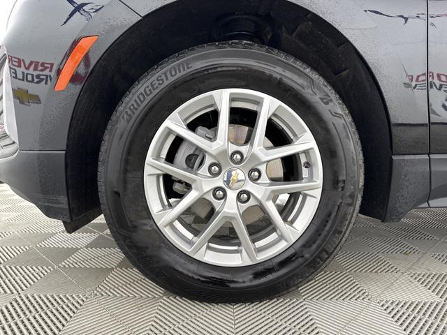 2024 Mosaic Black Metallic Chevrolet Equinox