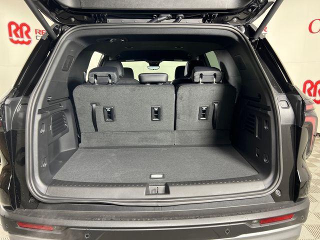 new 2026 Chevrolet Traverse car, priced at $48,670