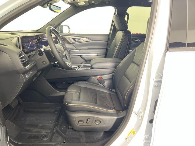 new 2026 Chevrolet Traverse car, priced at $60,015