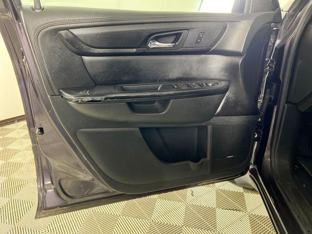 used 2015 Chevrolet Traverse car, priced at $11,193