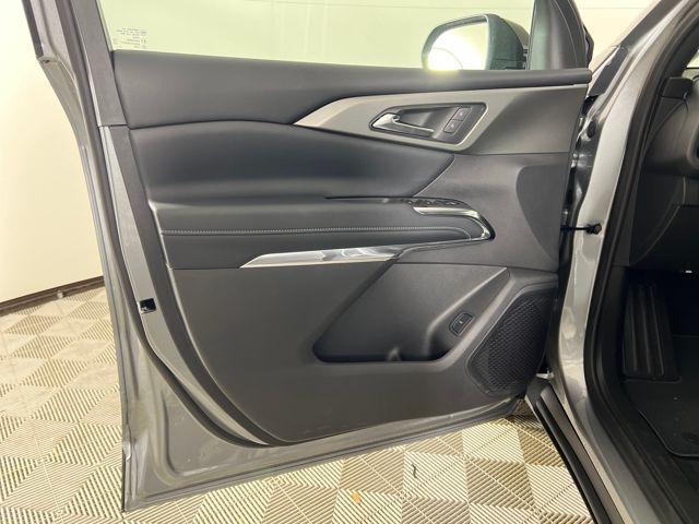 new 2026 Chevrolet Traverse car, priced at $48,670