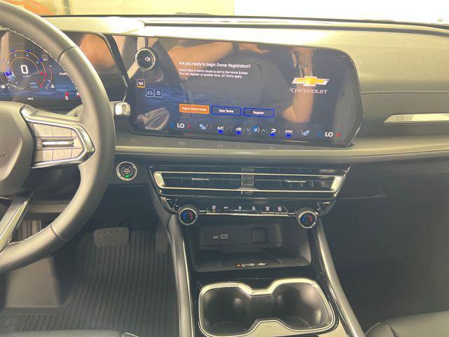 new 2026 Chevrolet Traverse car, priced at $47,945