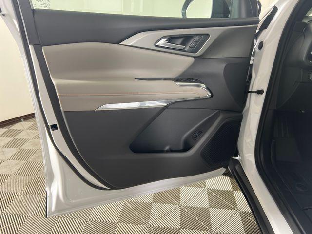 new 2026 Chevrolet Traverse car, priced at $44,445