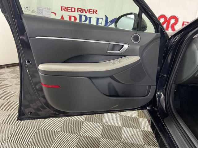 used 2025 Hyundai Sonata car, priced at $24,760