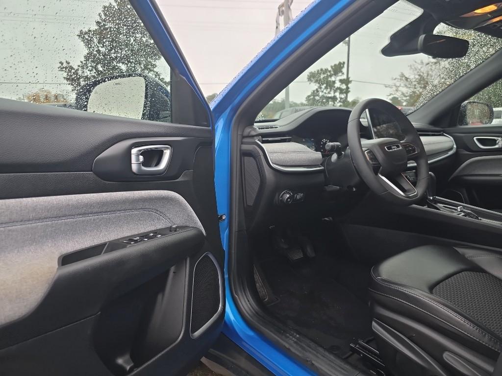 used 2023 Jeep Compass car, priced at $23,489