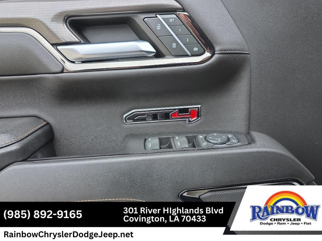 used 2023 GMC Sierra 1500 car, priced at $40,395