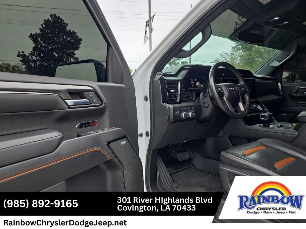 used 2023 GMC Sierra 1500 car, priced at $40,395