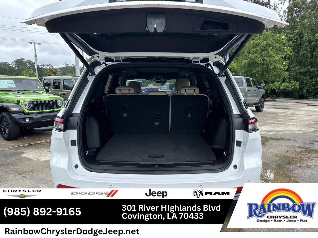 new 2026 Jeep Grand Cherokee car, priced at $43,334