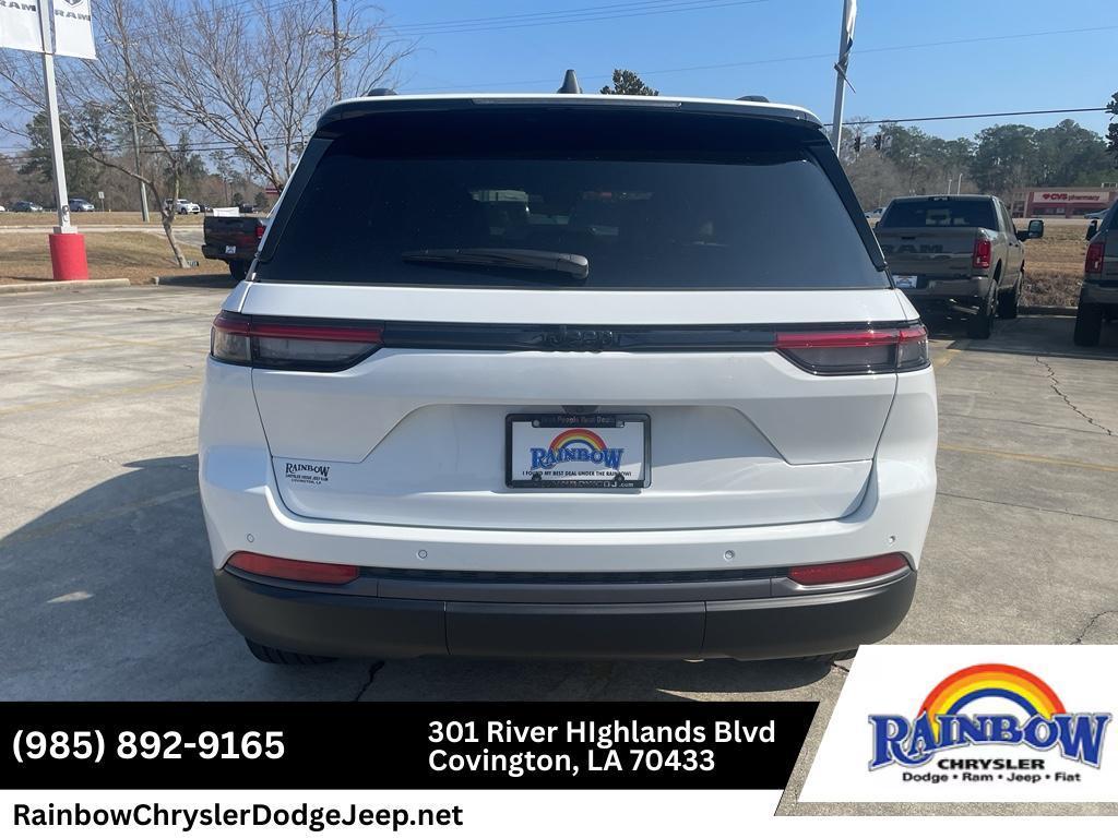 new 2026 Jeep Grand Cherokee car, priced at $44,210