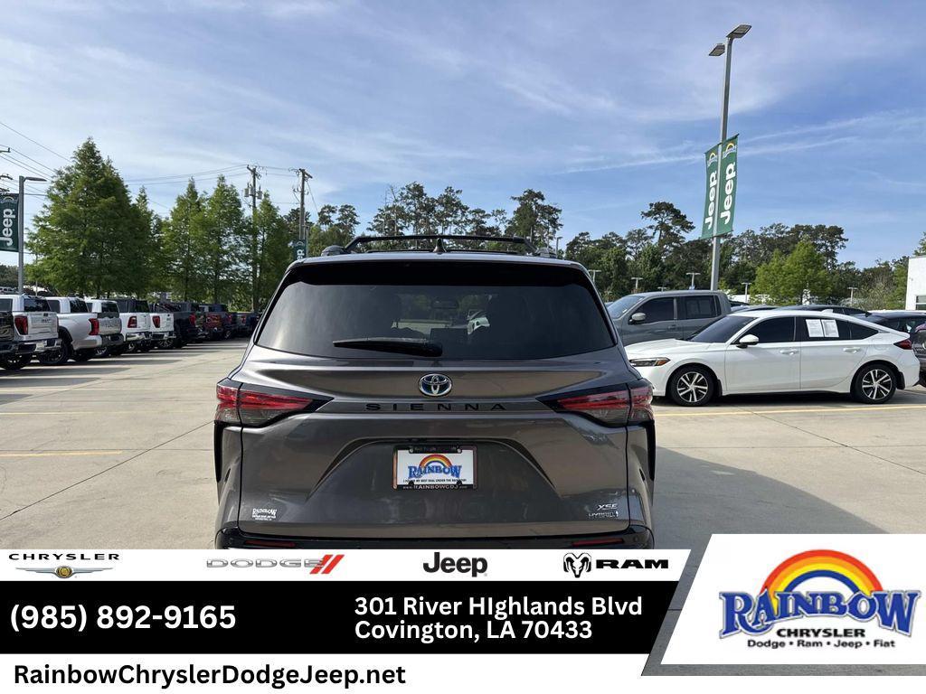 used 2022 Toyota Sienna car, priced at $37,374