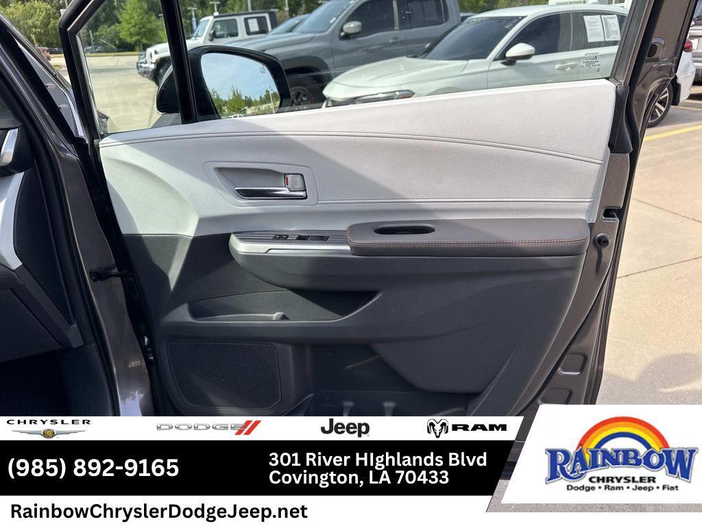 used 2022 Toyota Sienna car, priced at $37,374