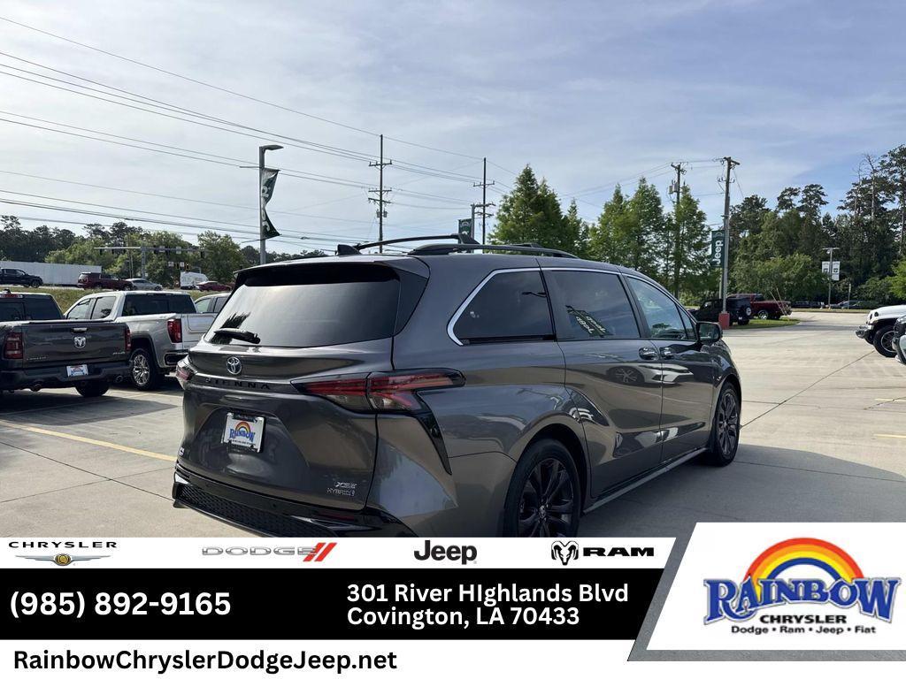 used 2022 Toyota Sienna car, priced at $37,374