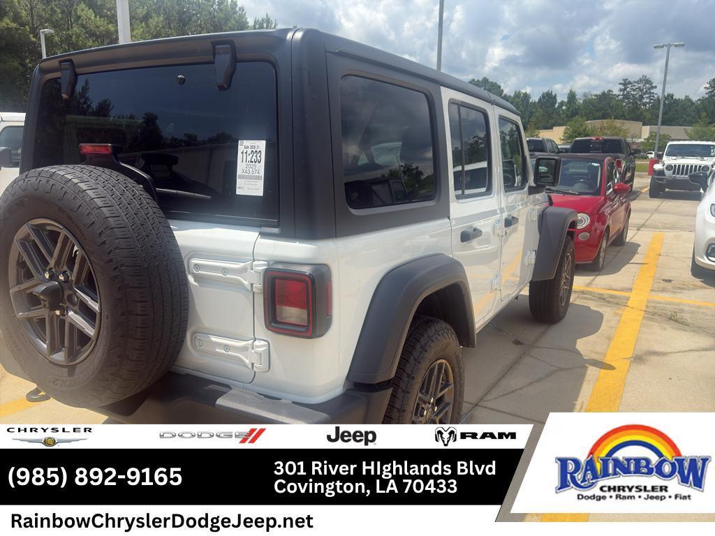 used 2025 Jeep Wrangler car, priced at $32,374