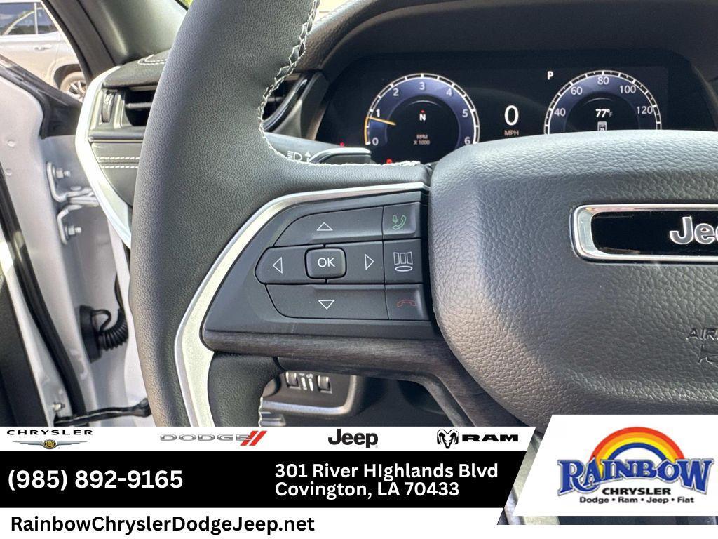 new 2026 Jeep Grand Cherokee car, priced at $43,204