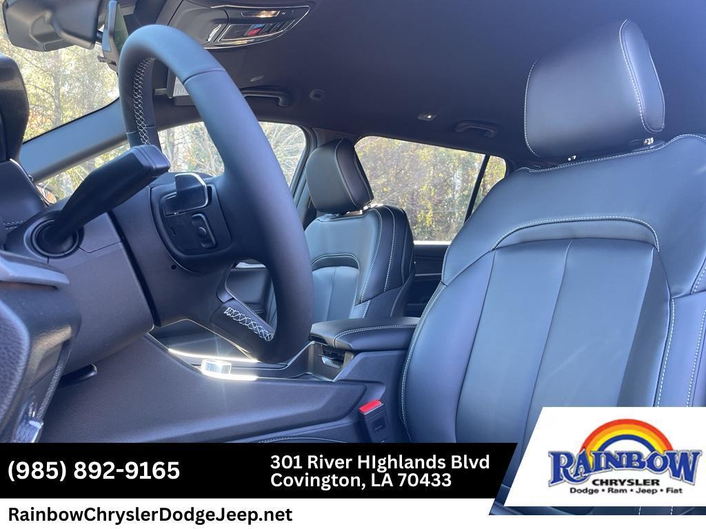 new 2025 Jeep Grand Cherokee L car, priced at $45,970
