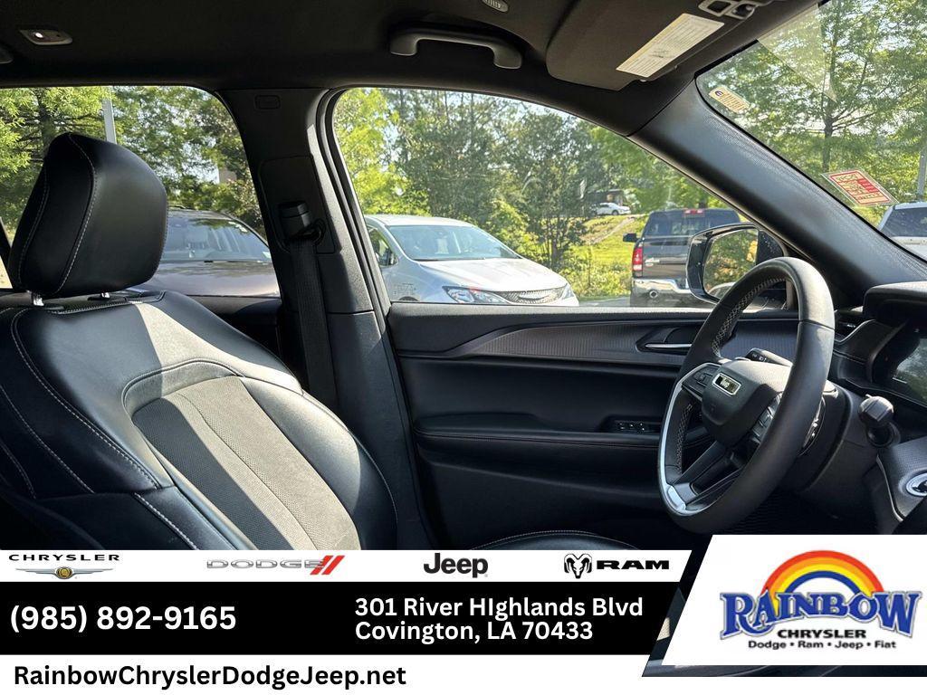 used 2024 Jeep Grand Cherokee car, priced at $28,369