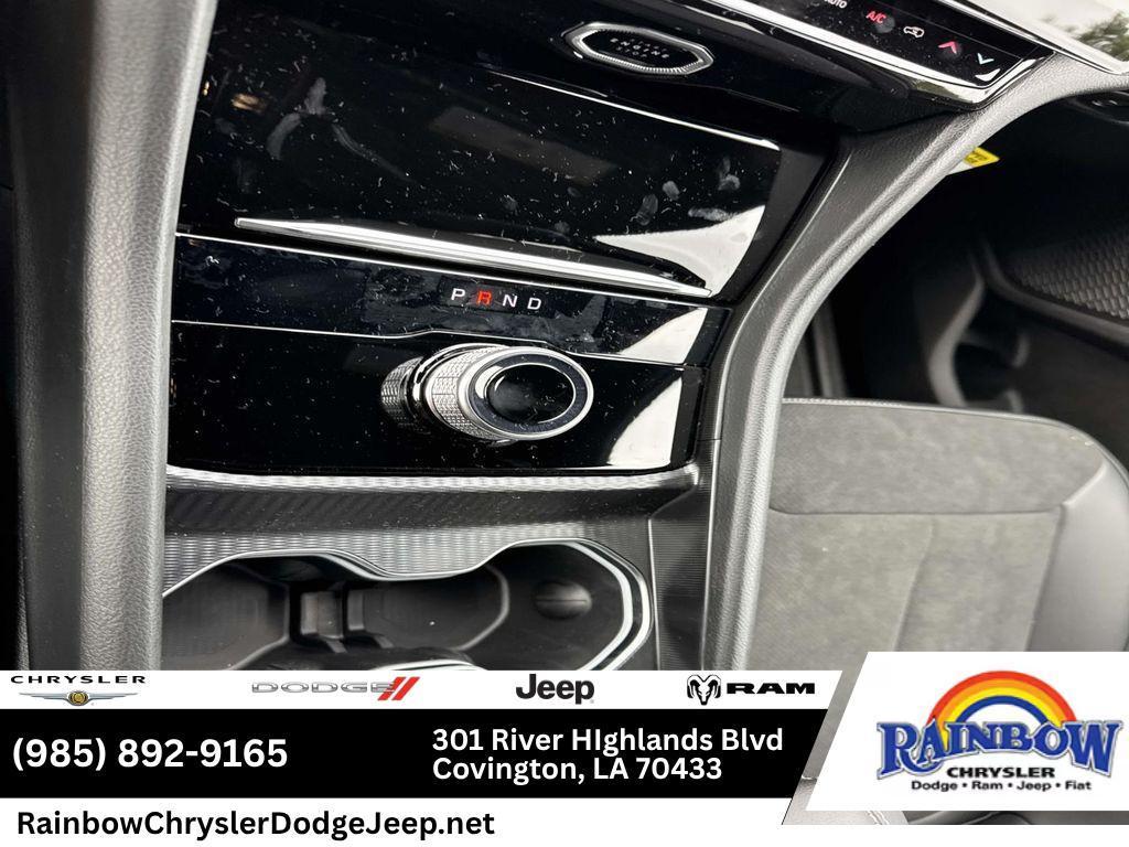 new 2026 Jeep Grand Cherokee car, priced at $43,299