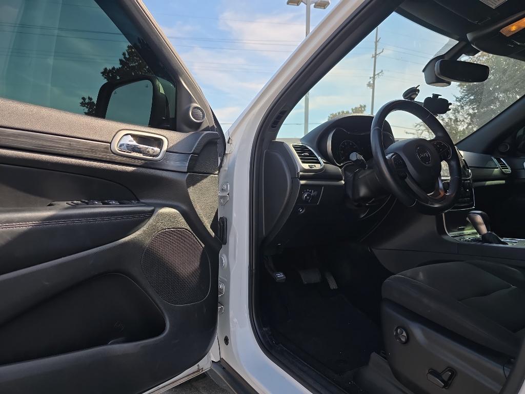 used 2022 Jeep Grand Cherokee WK car, priced at $21,610