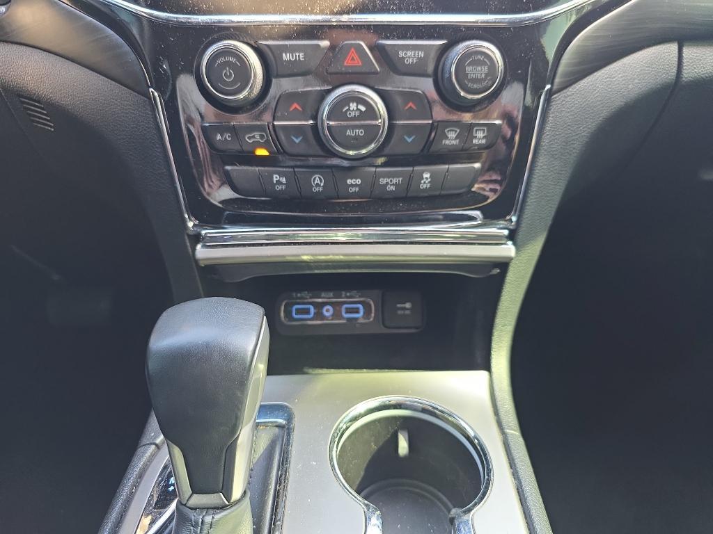 used 2022 Jeep Grand Cherokee WK car, priced at $21,610