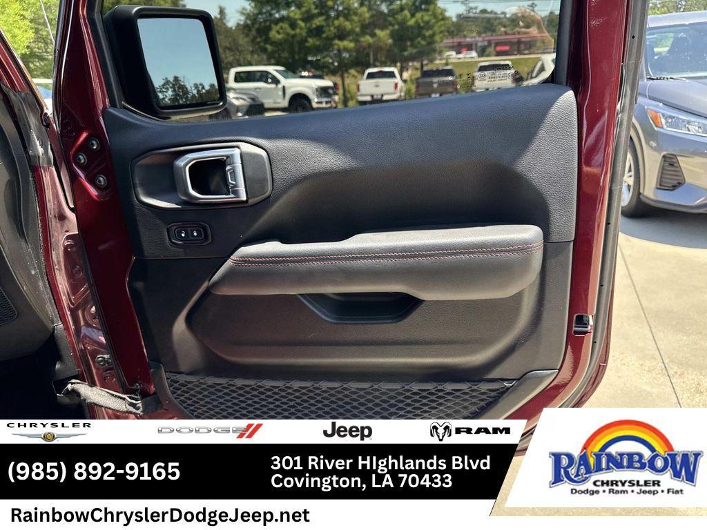 used 2021 Jeep Gladiator car, priced at $29,374