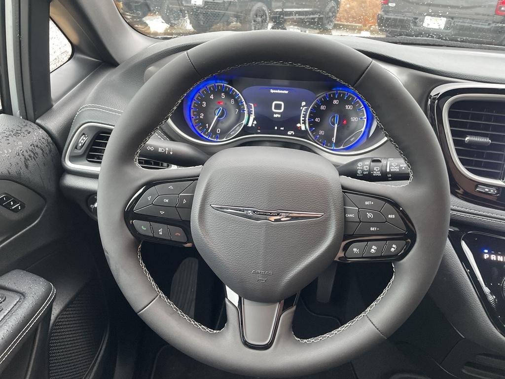 new 2026 Chrysler Pacifica car, priced at $45,005