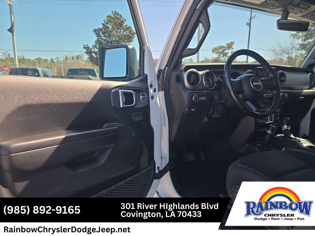 used 2021 Jeep Gladiator car, priced at $28,295