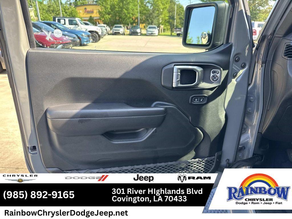 used 2018 Jeep Wrangler Unlimited car, priced at $20,374