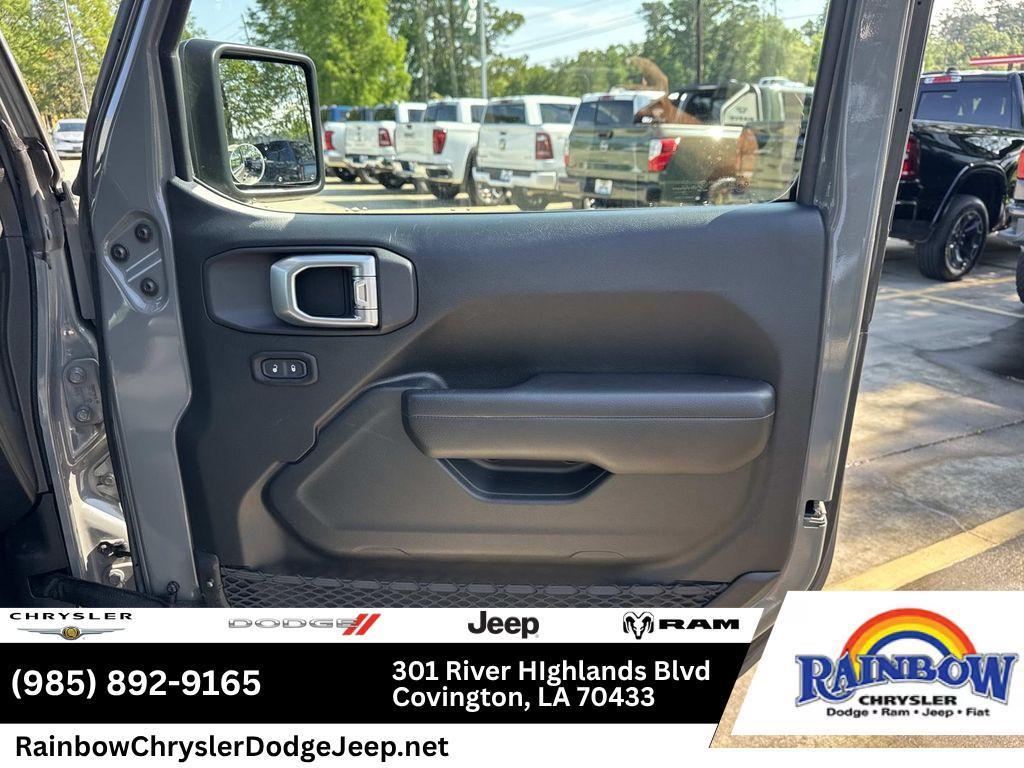 used 2018 Jeep Wrangler Unlimited car, priced at $20,374