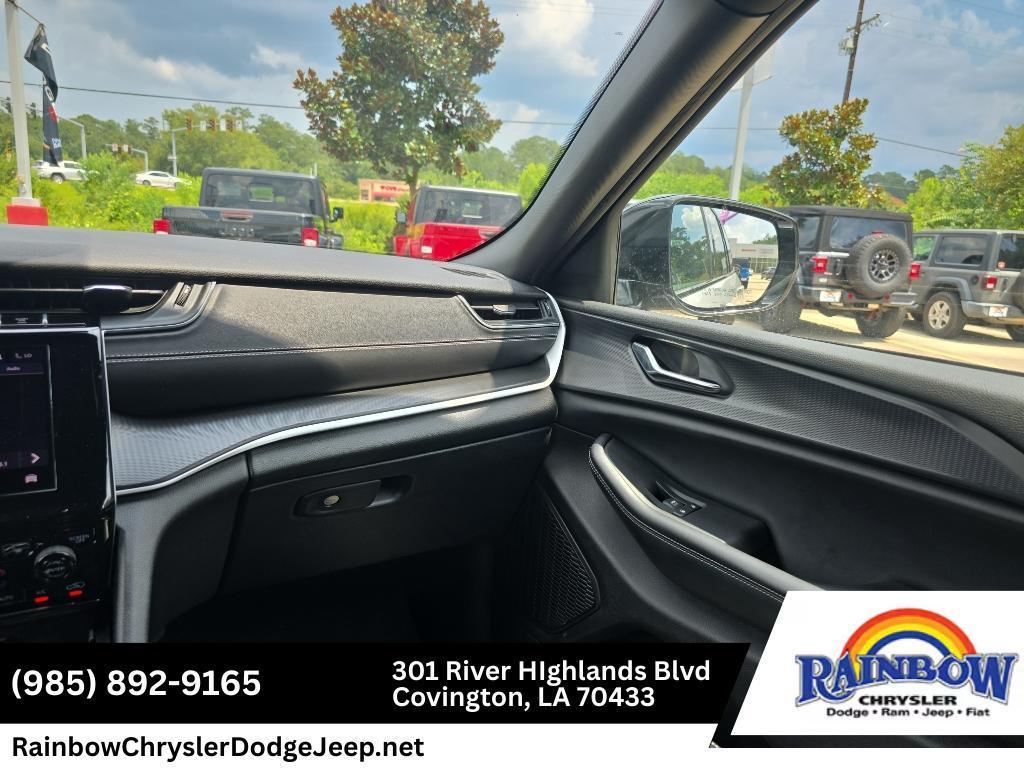 used 2024 Jeep Grand Cherokee car, priced at $28,522
