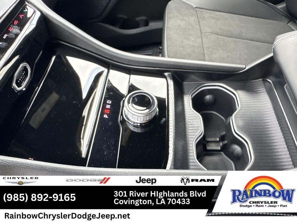 new 2026 Jeep Grand Cherokee car, priced at $44,149
