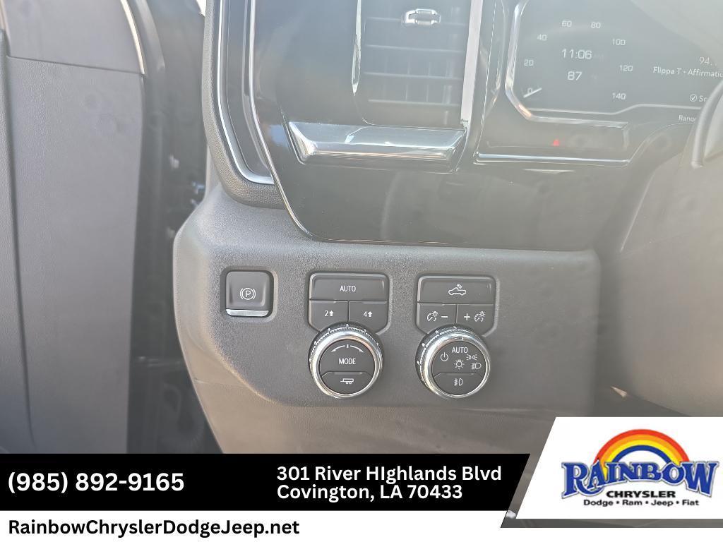 used 2023 GMC Sierra 1500 car, priced at $38,075